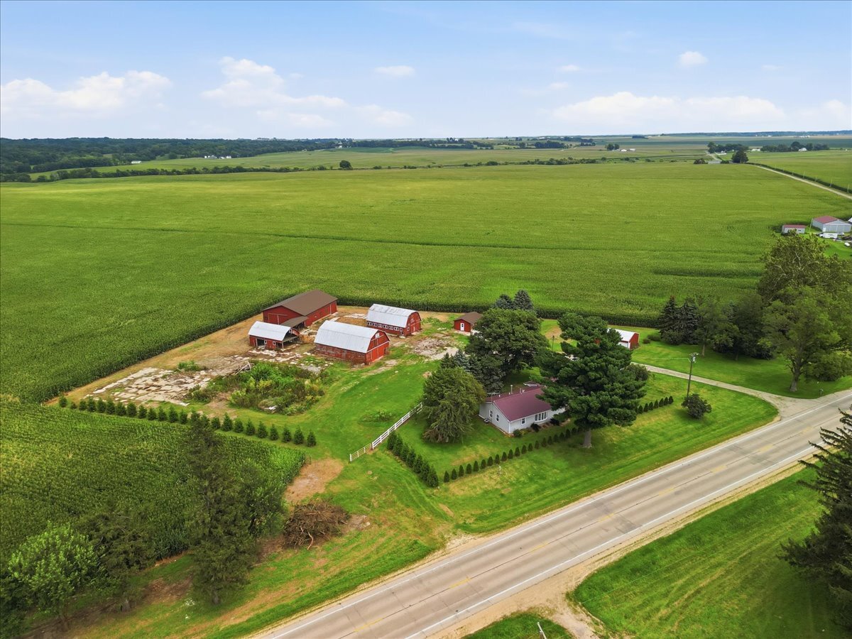 9896 Lincoln Road Morrison, IL 61270 - Photo 22 of 27 Gallery Image 22