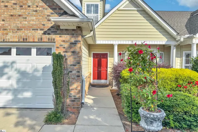 $399,000 | 40 Barnwood Circle, Greenville, SC 29607