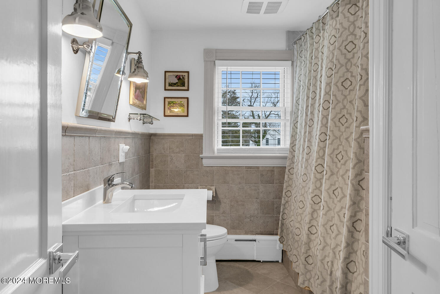 160 East River Road Rumson, NJ 07760 - Photo 30 of 45 Second Floor Full Bathroom