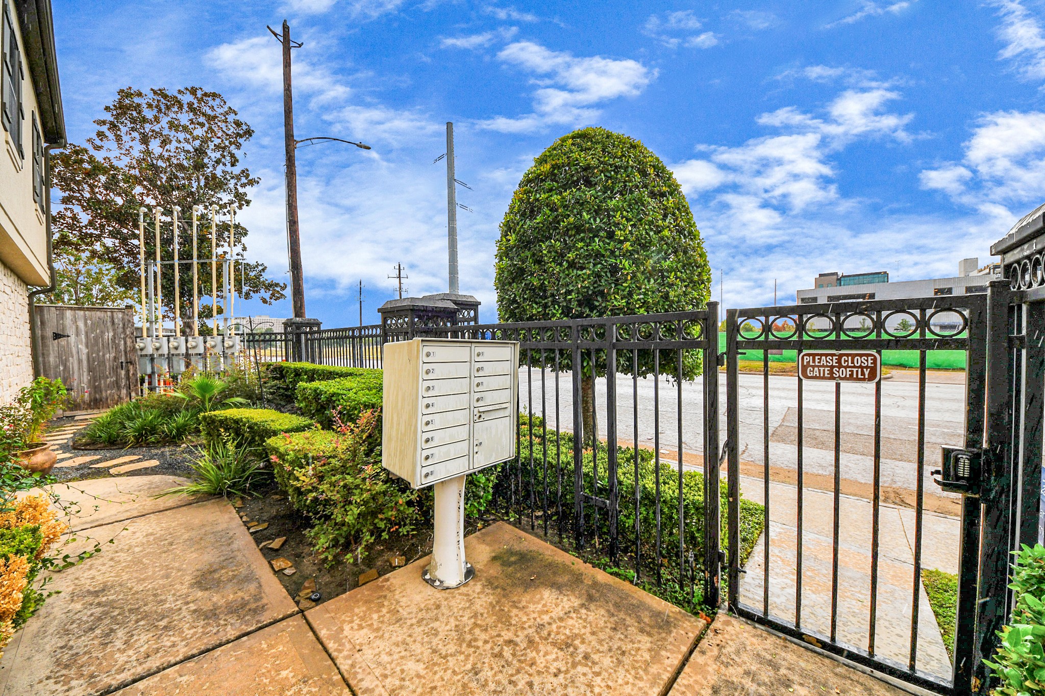 2941 Clinton Drive Houston, TX 77020 - Photo 30 of 35