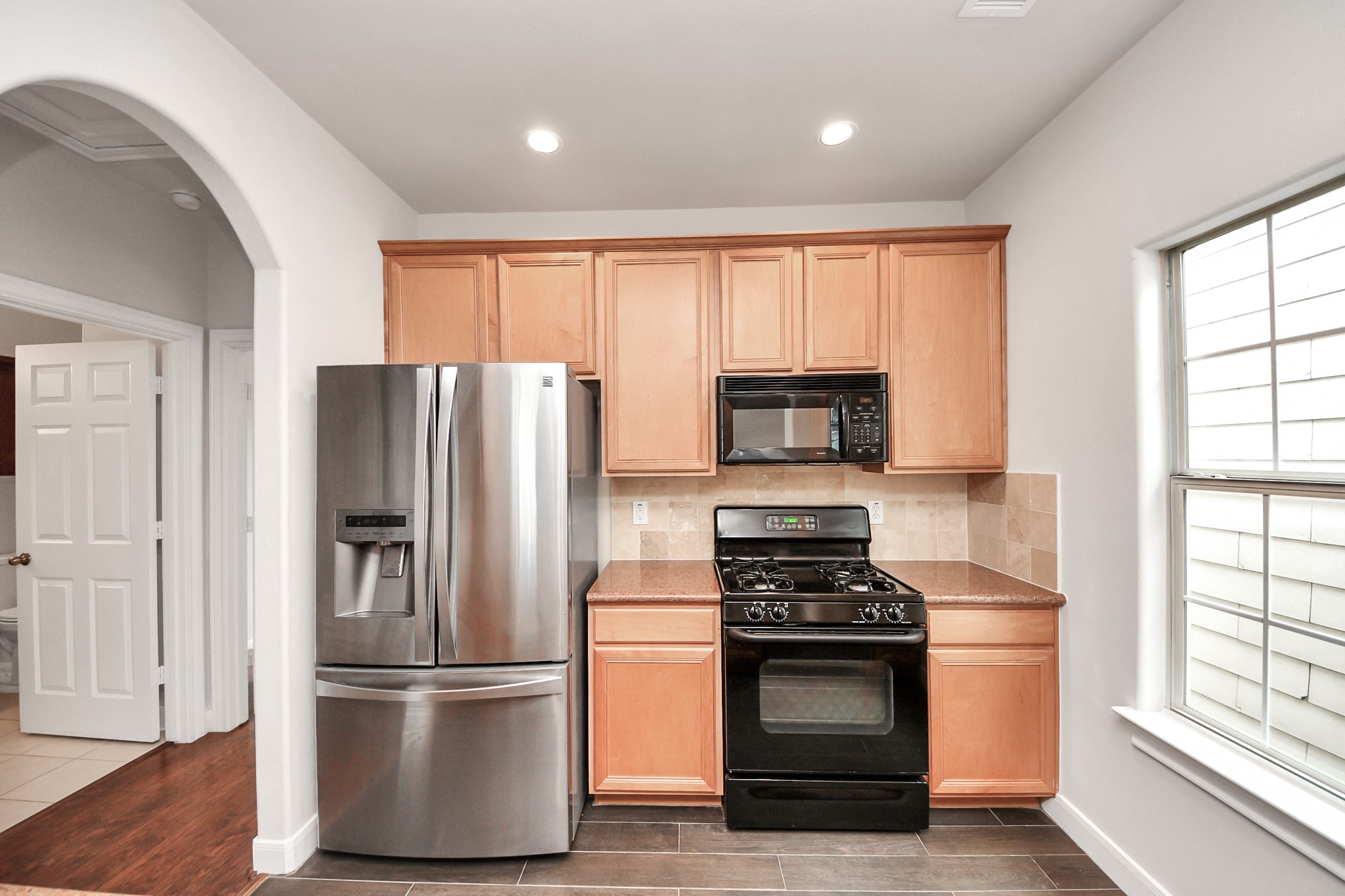 2941 Clinton Drive Houston, TX 77020 - Photo 9 of 35