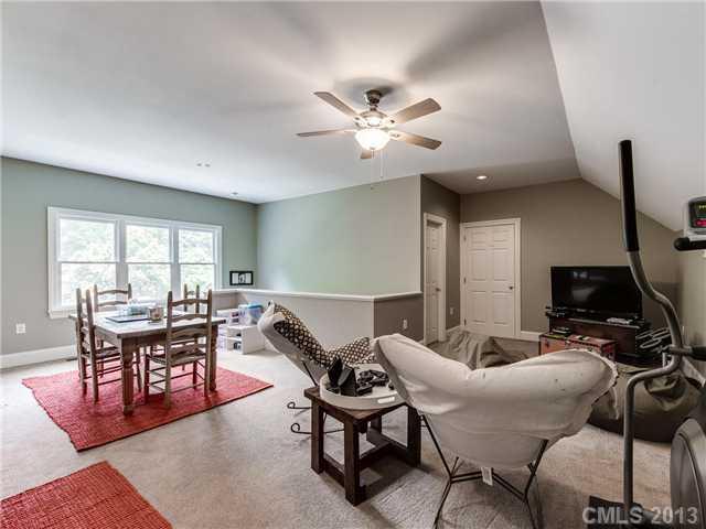 812 Queens Road Charlotte, NC 28207 - Photo 12 of 16 Gallery Image 12