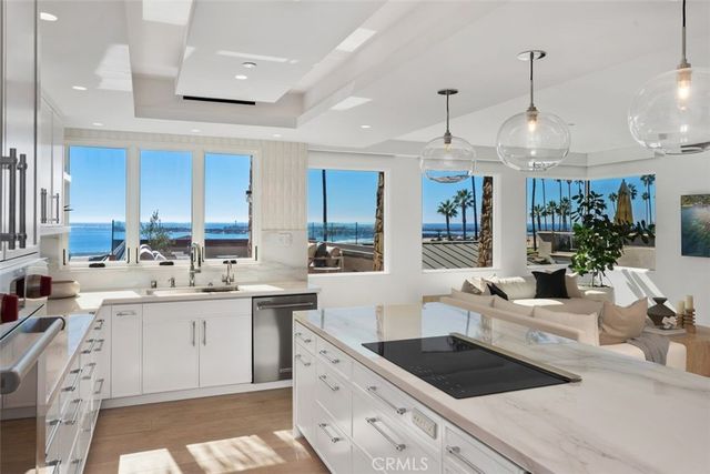 $7,195,000 | 3130 Breakers Drive, Corona del Mar, CA 92625