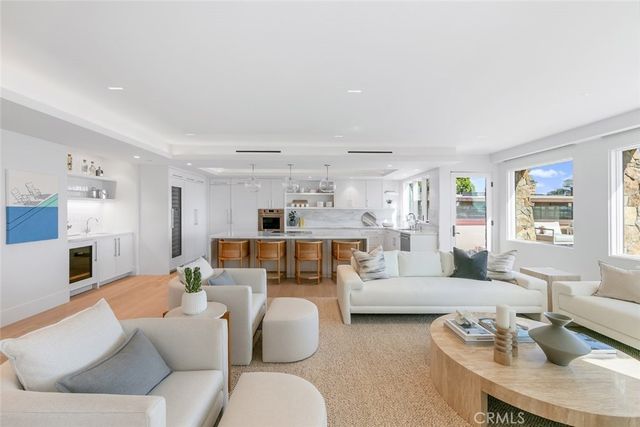 $7,195,000 | 3130 Breakers Drive, Corona del Mar, CA 92625