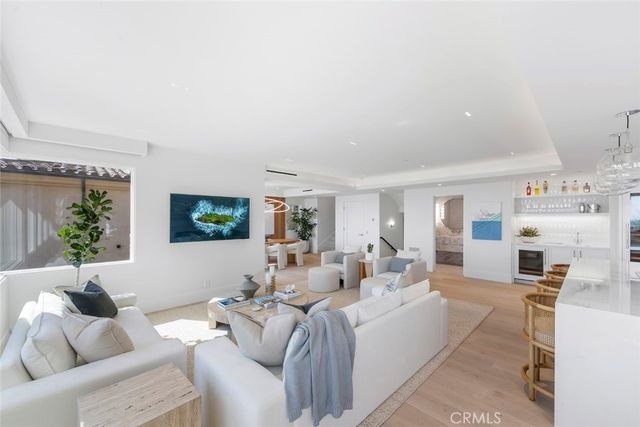 $7,195,000 | 3130 Breakers Drive, Corona del Mar, CA 92625