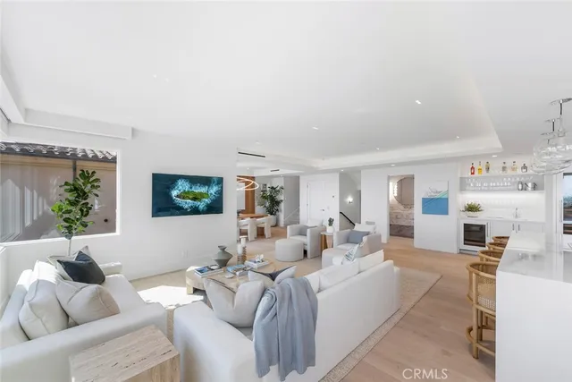 $6,995,000 | 3130 Breakers Drive, Corona del Mar, CA 92625