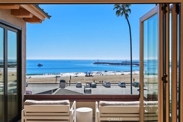 $7,195,000 | 3130 Breakers Drive, Corona del Mar, CA 92625