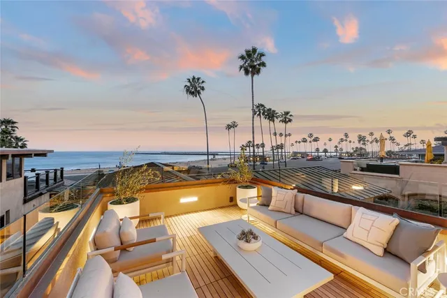 $6,995,000 | 3130 Breakers Drive, Corona del Mar, CA 92625