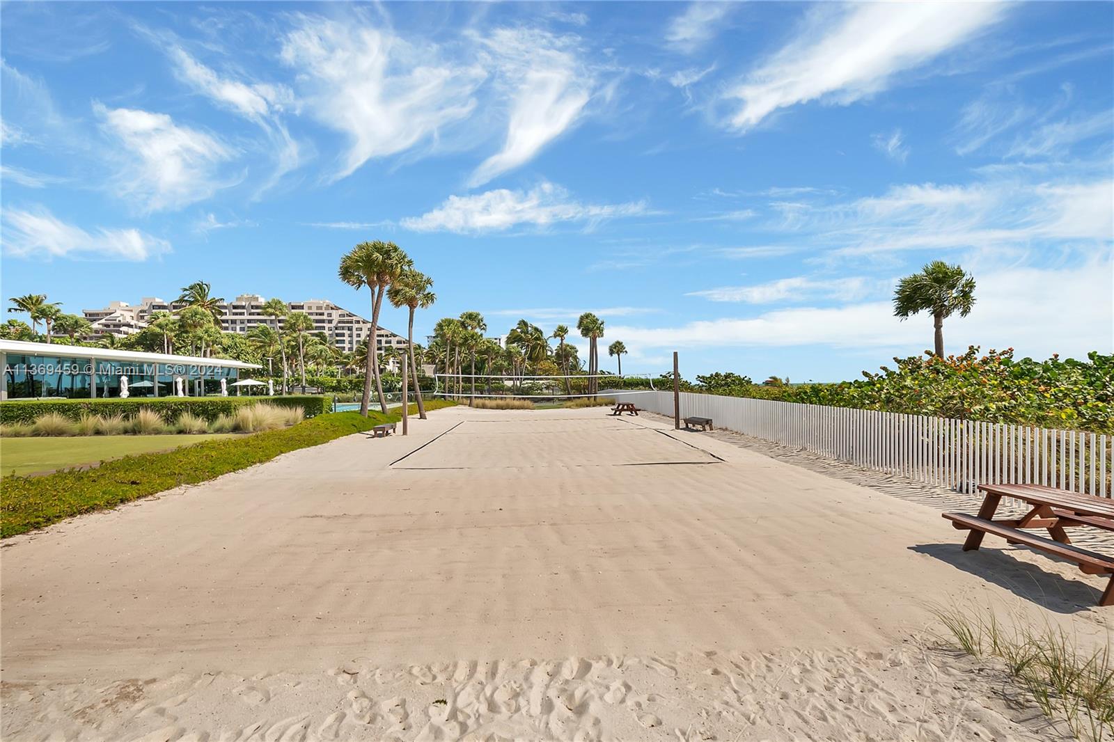 360 Ocean Drive, Unit 205S Key Biscayne, FL 33149 - Photo 23 of 27 a view of a lake