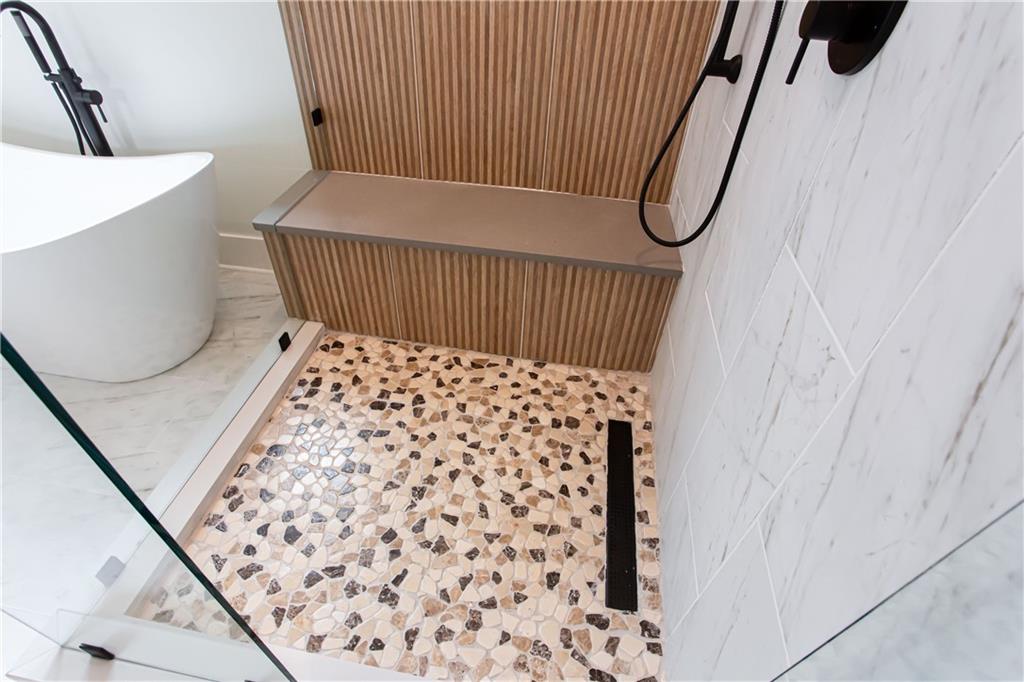 3286 Elwin Ragsdale Way Acworth, GA 30102 - Photo 34 of 51 a view of a hallway