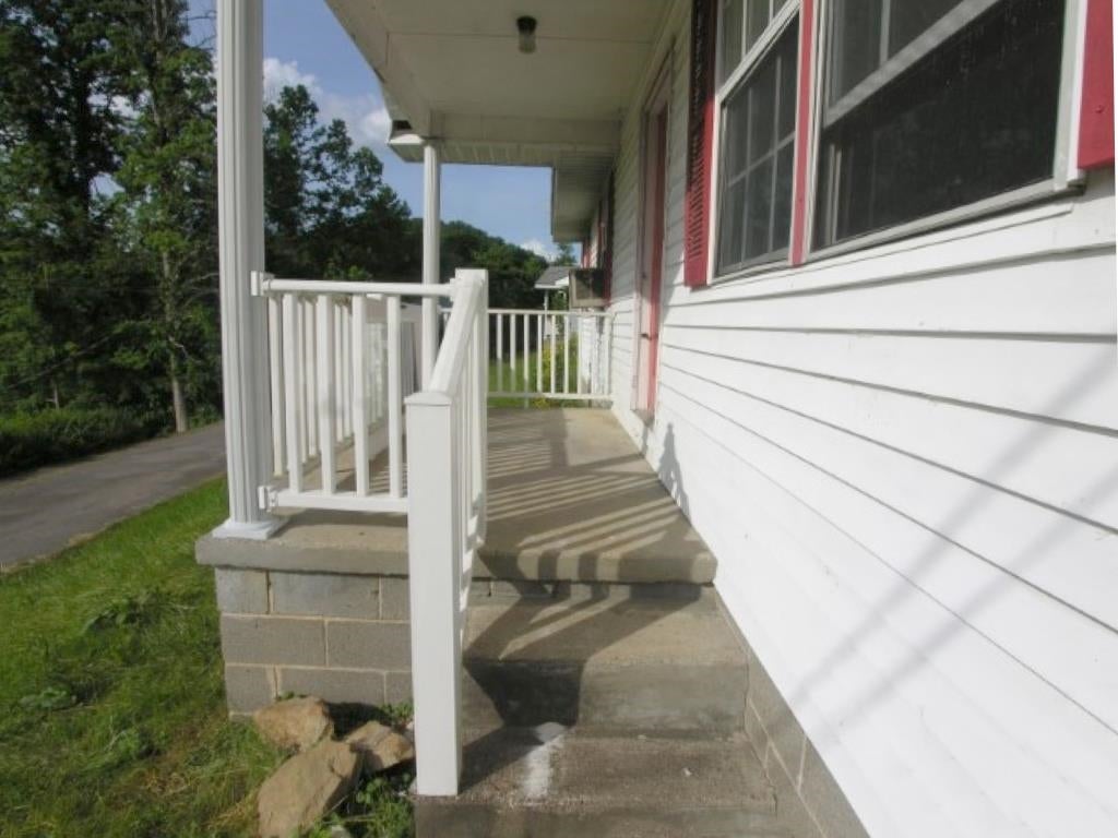 316 Warren Road Huntington, WV 25704 - Photo 17 of 20 Gallery Image 17