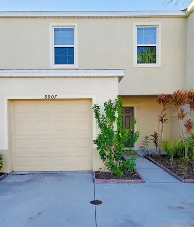 $2,200 | 9907 Hound Chase Drive, Gibsonton, FL 33534