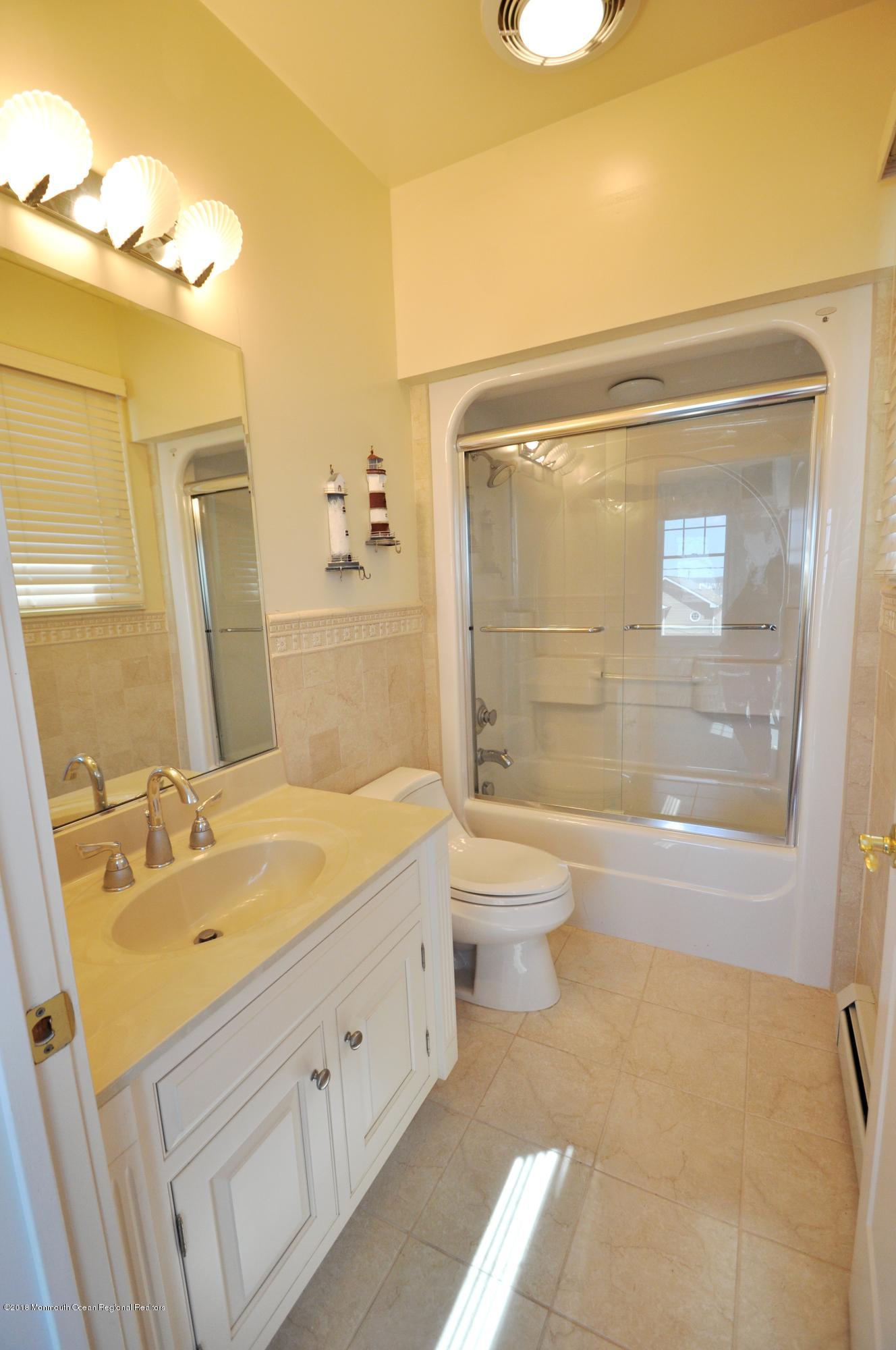 233 Beach Front, Unit 3 Manasquan, NJ 08736 - Photo 33 of 43 bedroom4 ensuite