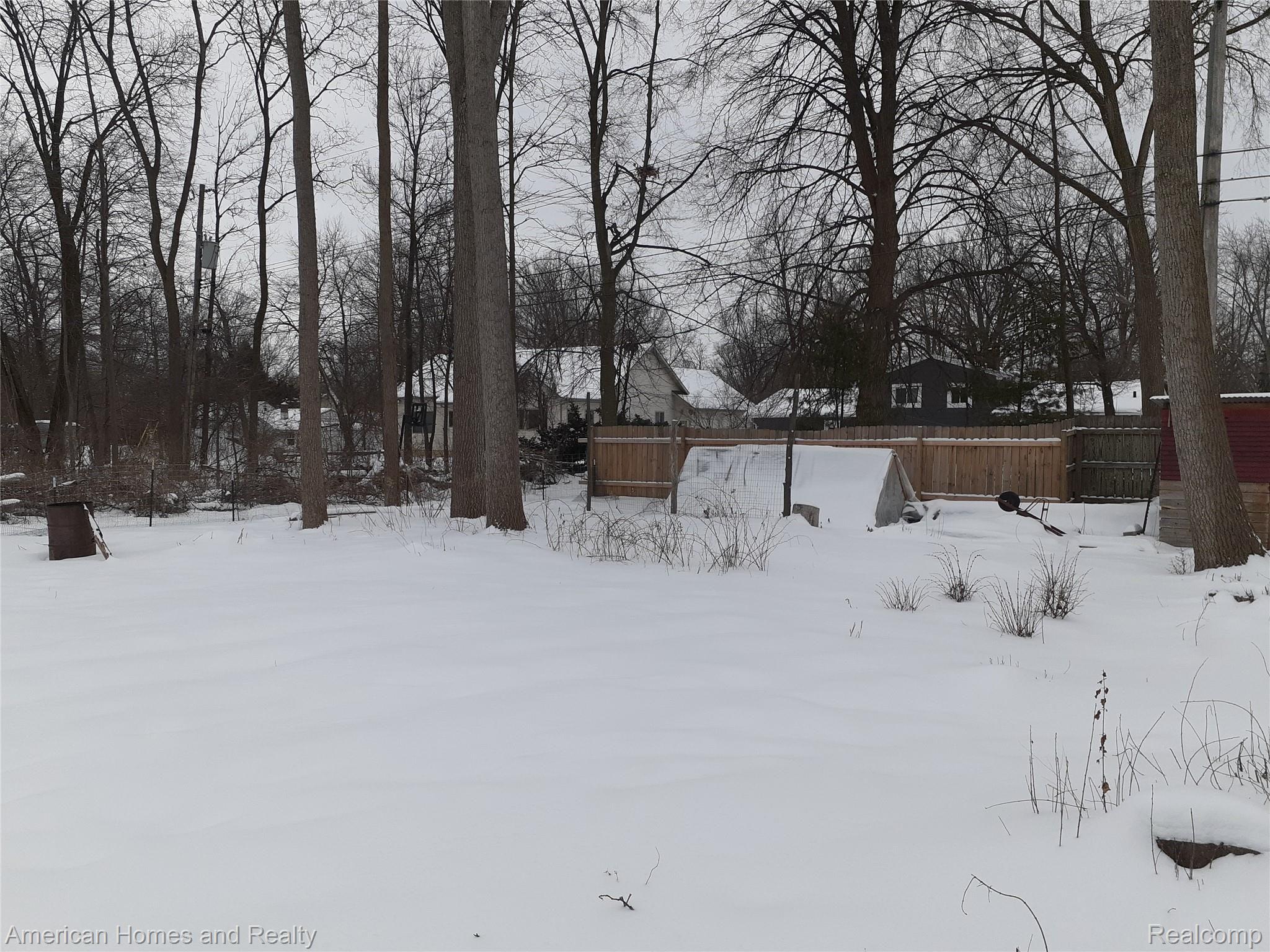 354 Michelson Road Rochester, MI 48307 - Photo 24 of 24 20210215_144312.jpg