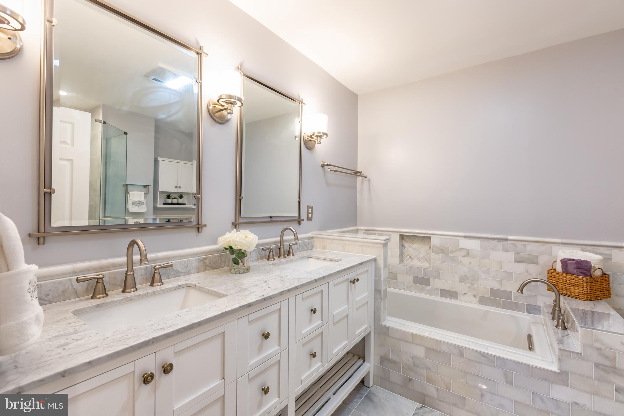 4436 Q Street Northwest Washington, DC 20007 - Photo 17 of 37 Master bathroom