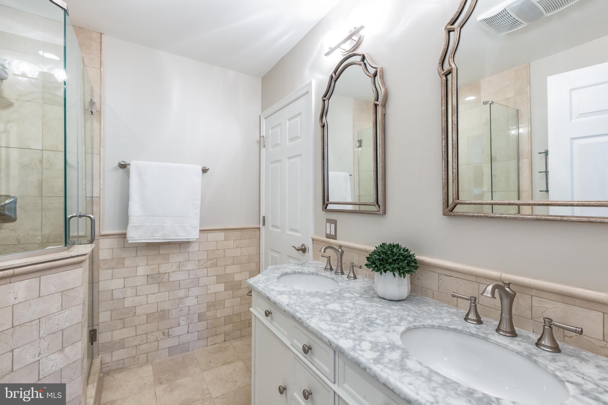 4436 Q Street Northwest Washington, DC 20007 - Photo 20 of 37 Second bathroom