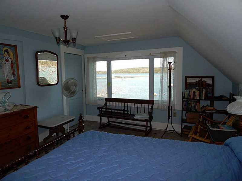 949 Cundy's Harbor Road Harpswell, ME 04079 - Photo 15 of 22 Bedroom.