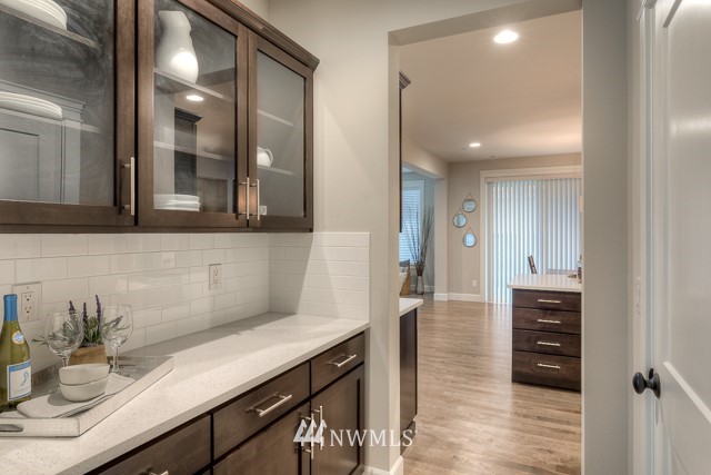 24213 1st ( 27) Avenue Bothell, WA 98021 - Photo 6 of 19