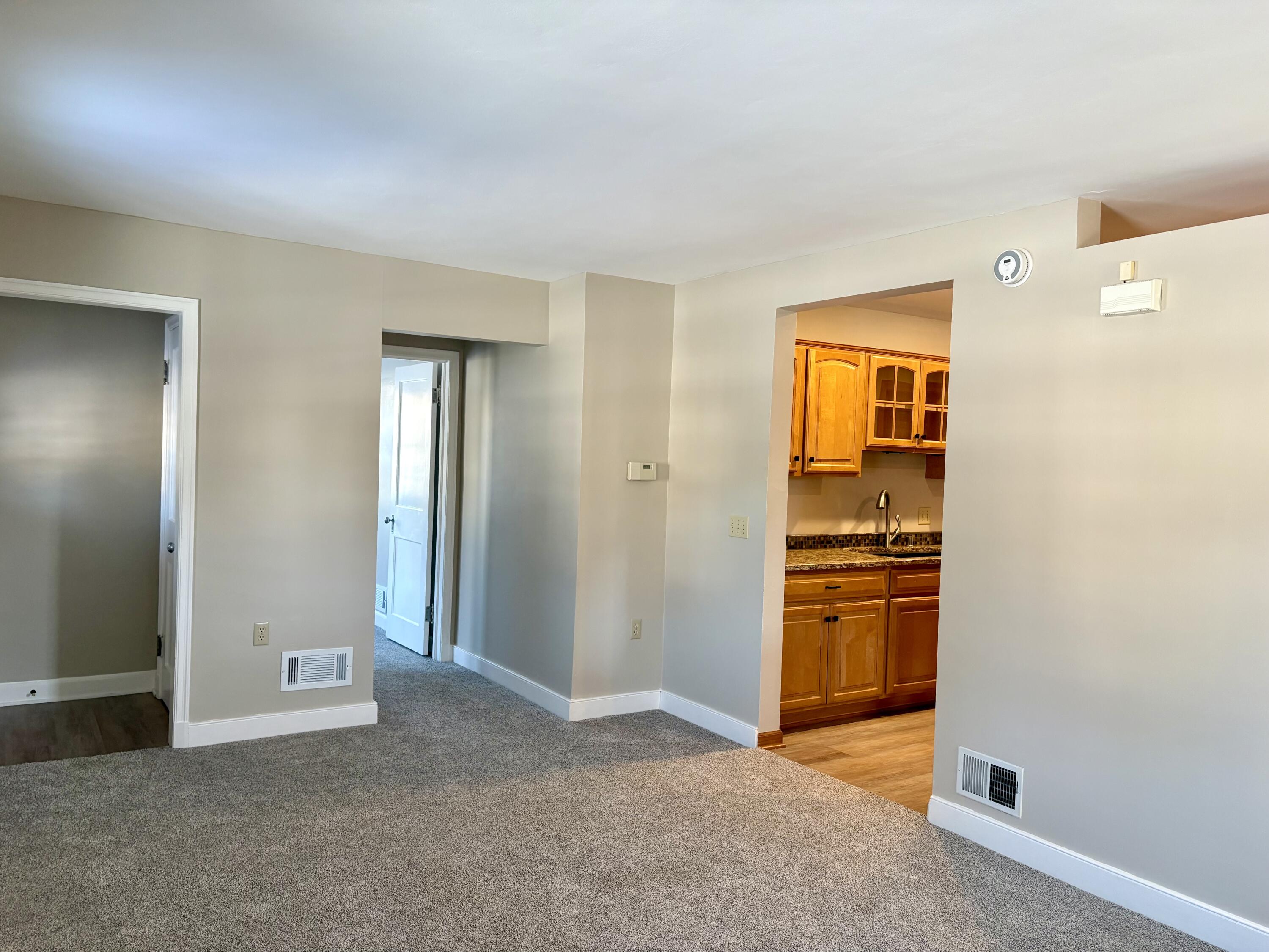 3315 School Street Two Rivers, WI 54241 - Photo 11 of 28 living room