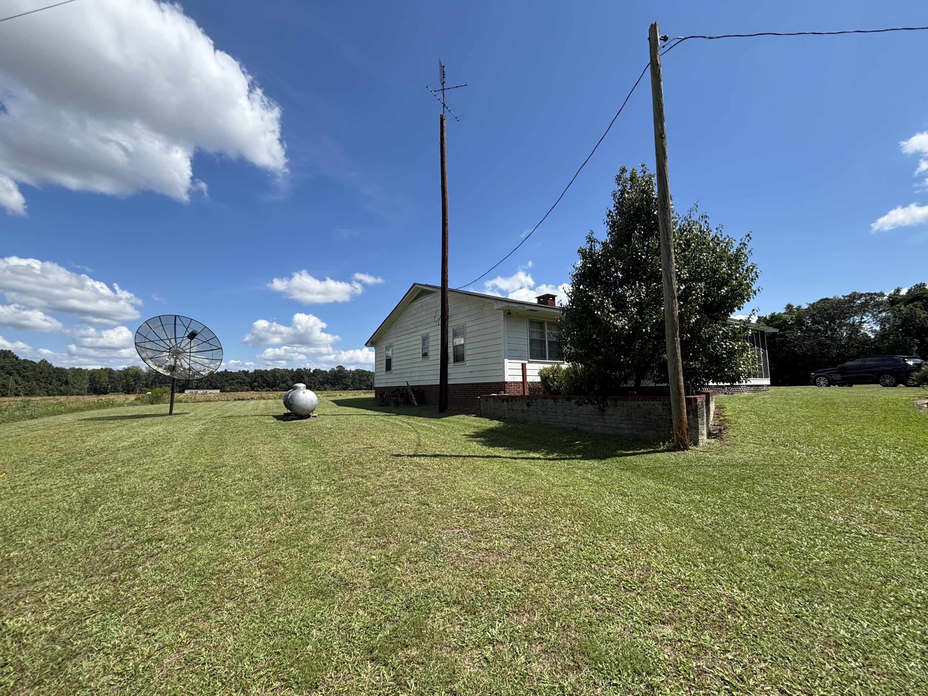 360 Hudson Graham Road Sumter, SC 29150 - Photo 16 of 33 IMG_0012