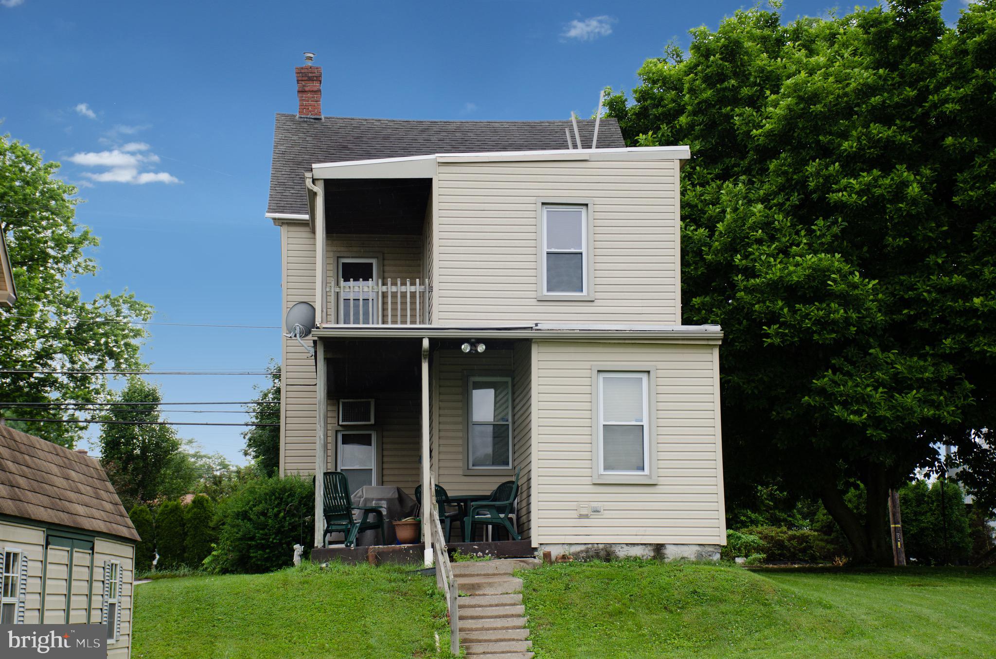 826 Cornwall Road Lebanon, PA 17042 - Photo 2 of 15 Gallery Image 2