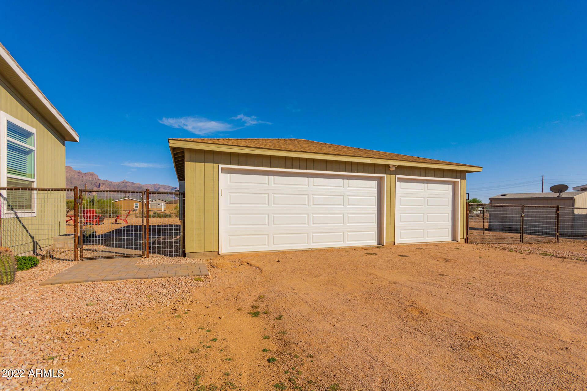 155 North Cactus Road Apache Junction, AZ 85119 - Photo 5 of 87 5 - Cactus