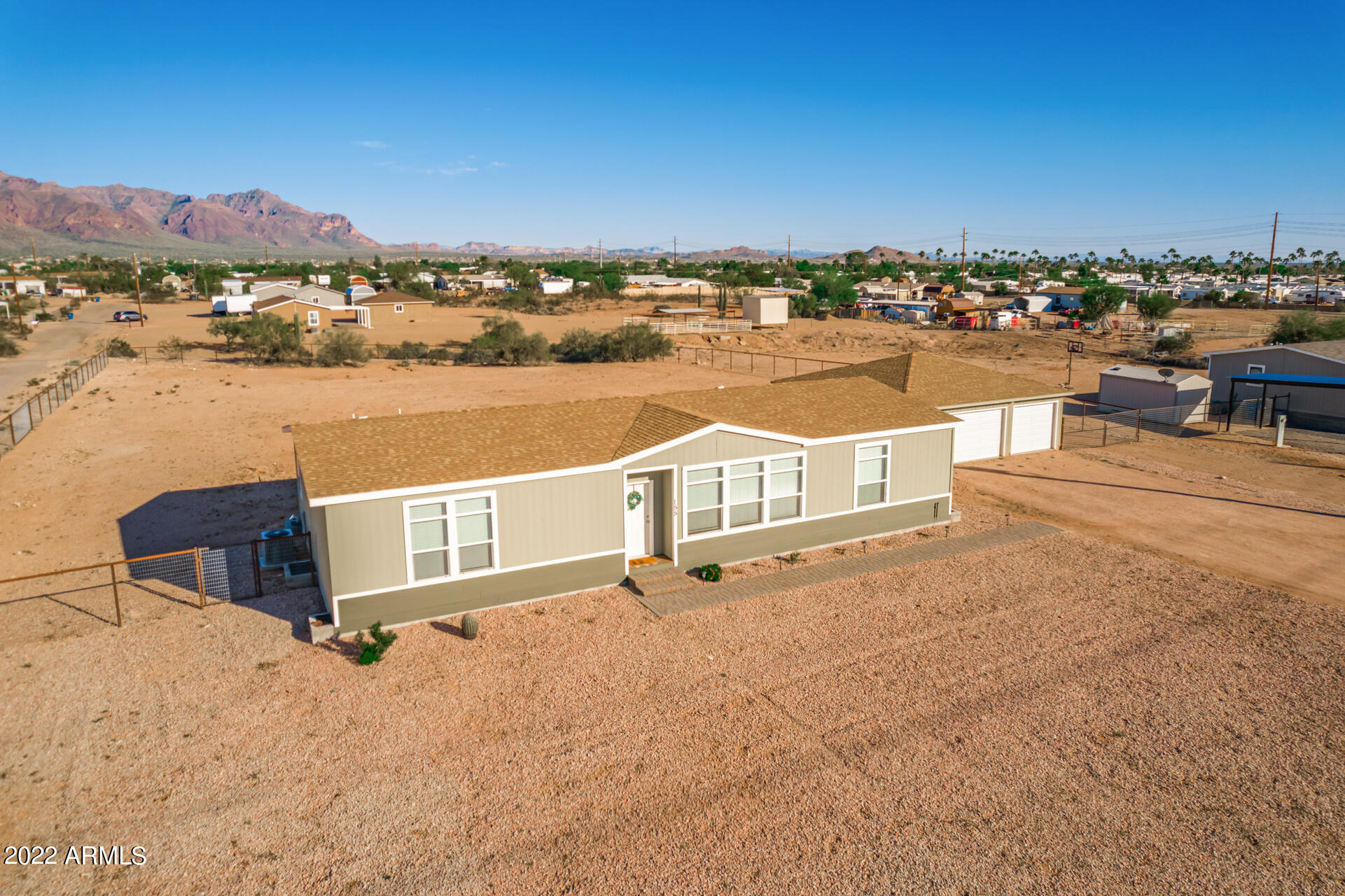155 North Cactus Road Apache Junction, AZ 85119 - Photo 54 of 87 2 - Cactus Mountain Drones