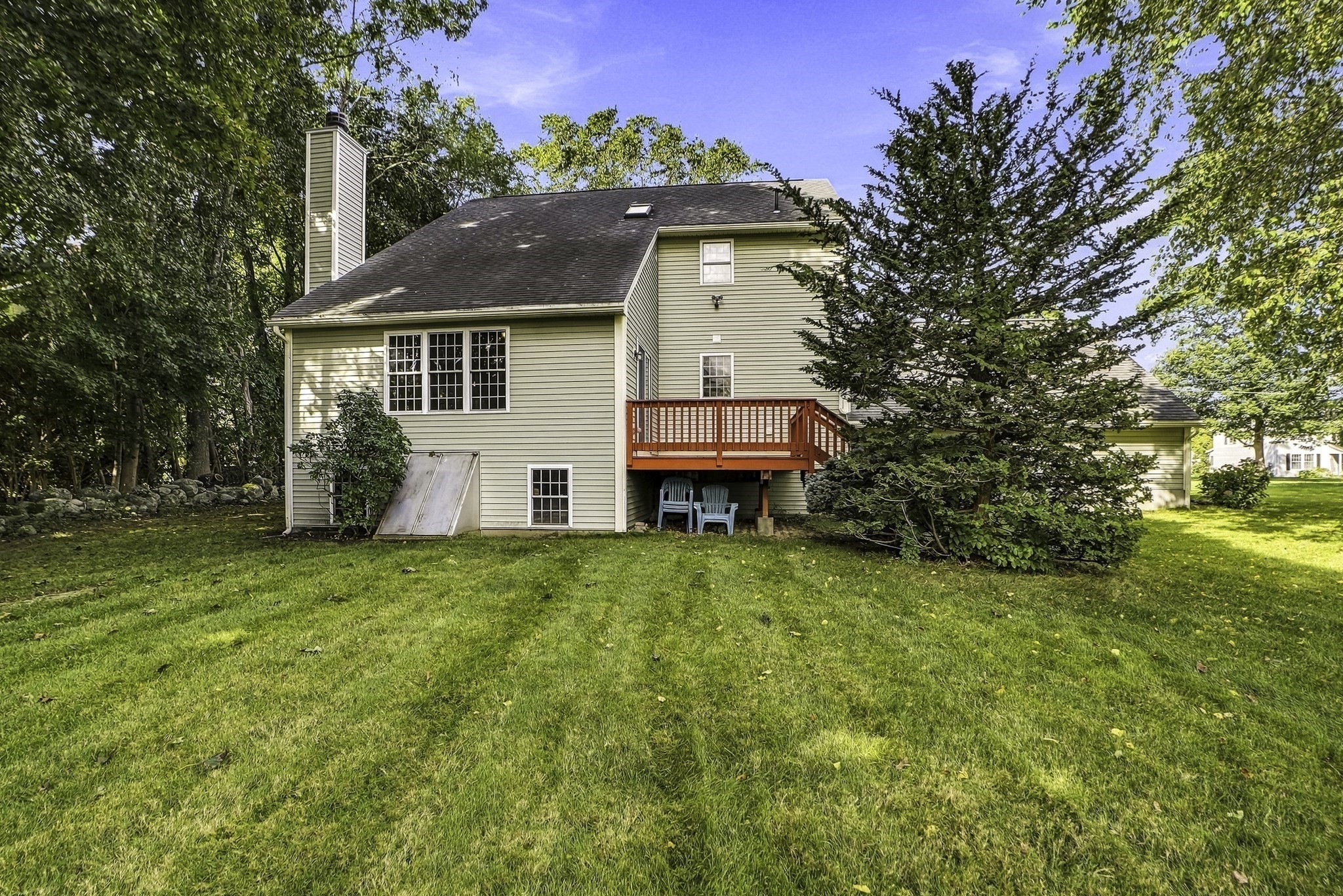 21 Lyons Road Dudley, MA 01571 - Photo 38 of 39 Gallery Image 38