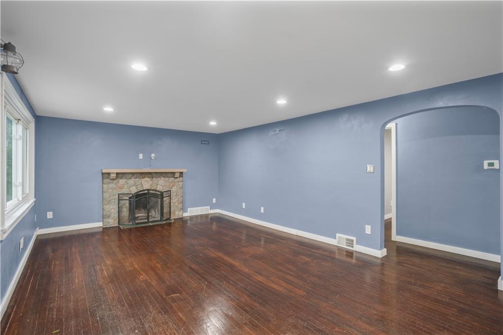 1809 Rosedale Street Verona, PA 15147 - Photo 5 of 47 Working fireplace