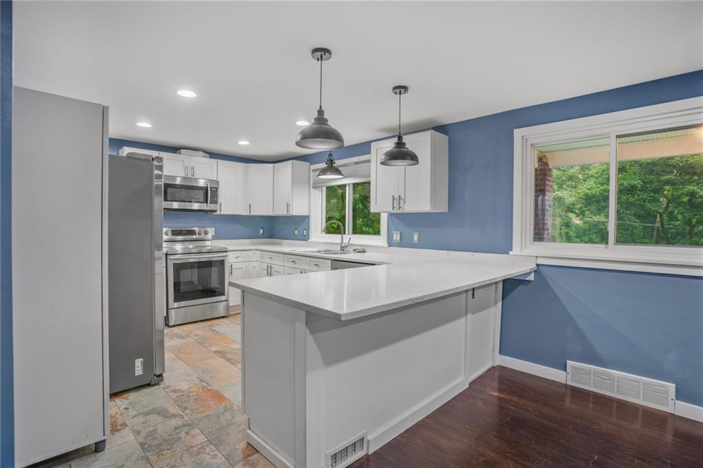 1809 Rosedale Street Verona, PA 15147 - Photo 8 of 47 Updated lighting