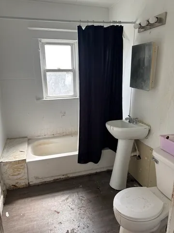 $104,999 | 312-314 South Evergreen Avenue, Kankakee, IL 60901