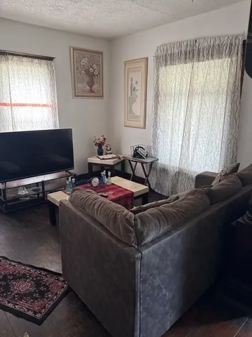 $104,999 | 312-314 South Evergreen Avenue, Kankakee, IL 60901