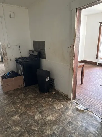 $104,999 | 312-314 South Evergreen Avenue, Kankakee, IL 60901