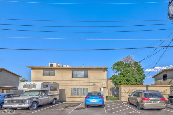 $775 | 3821 Daisy Street, Unit 31, Las Vegas, NV 89119