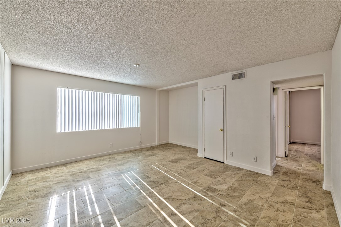 3821 Daisy Street, Unit 31 Las Vegas, NV 89119 - Photo 2 of 14