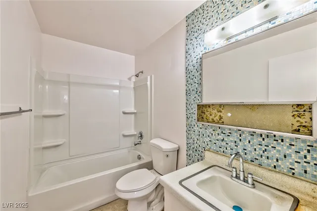 $975 | 3821 Daisy Street, Unit 31, Las Vegas, NV 89119