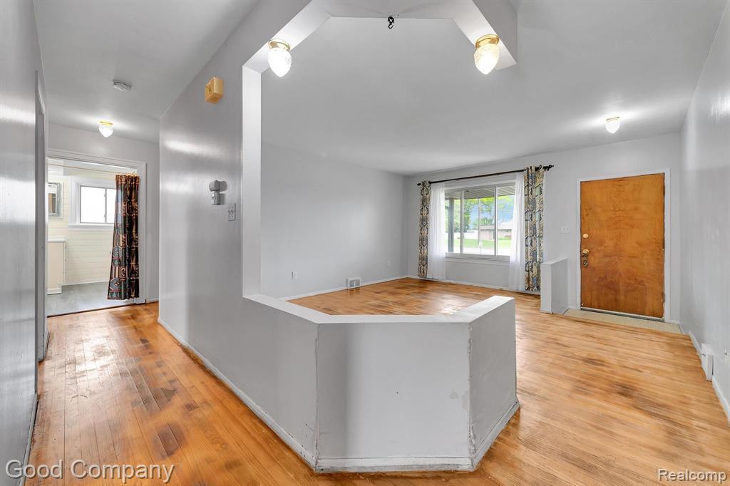 14066 Twelve Mile Road Warren, MI 48088 - Photo 11 of 36 Gallery Image 11