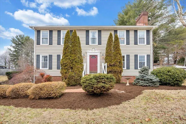 $459,000 | 302 Ivy Lane, Daleville, VA 24083