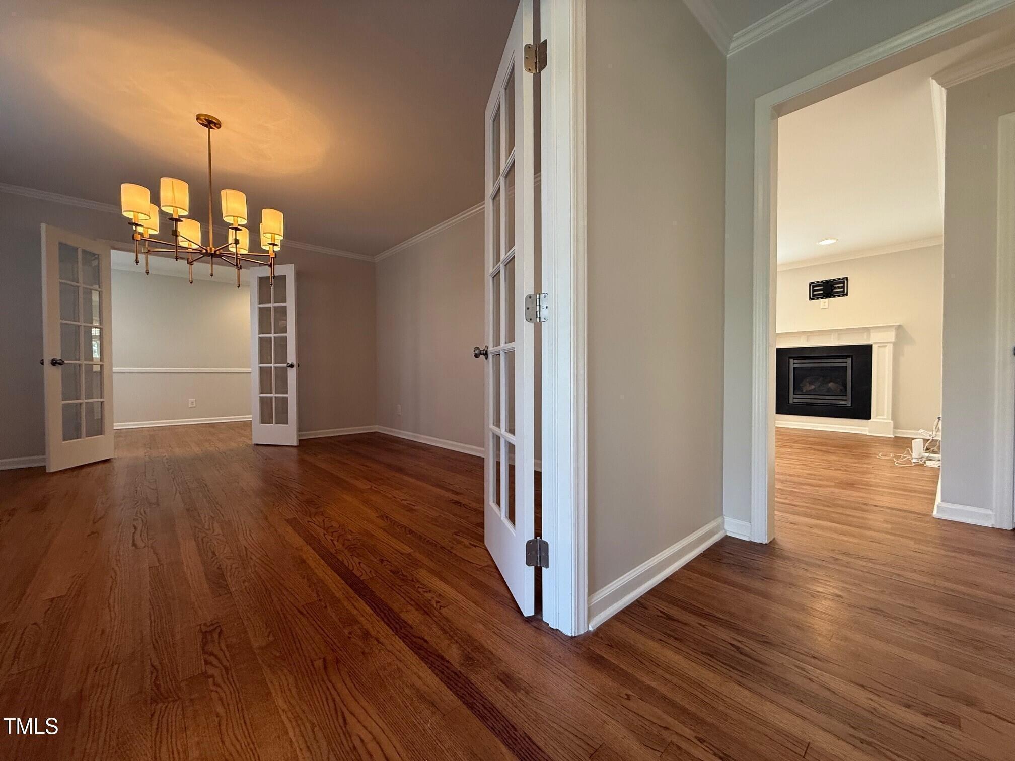 212 Sampson Street Raleigh, NC 27609 - Photo 4 of 33 Entry