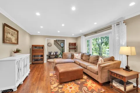 $799,000 | 3 Aspen Drive, Chester, NJ 07930