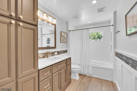 $799,000 | 3 Aspen Drive, Chester, NJ 07930