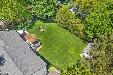 $799,000 | 3 Aspen Drive, Chester, NJ 07930