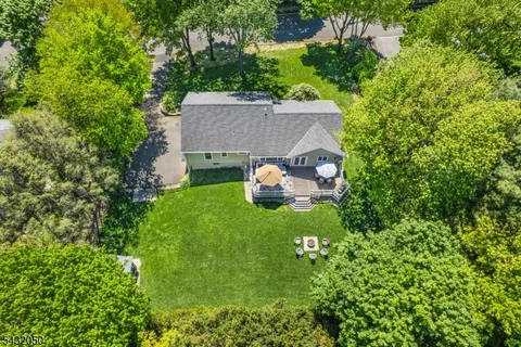 $799,000 | 3 Aspen Drive, Chester, NJ 07930