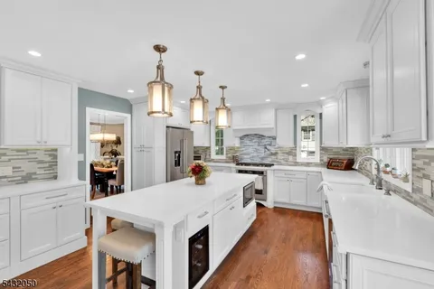 $799,000 | 3 Aspen Drive, Chester, NJ 07930