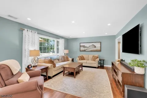 $799,000 | 3 Aspen Drive, Chester, NJ 07930