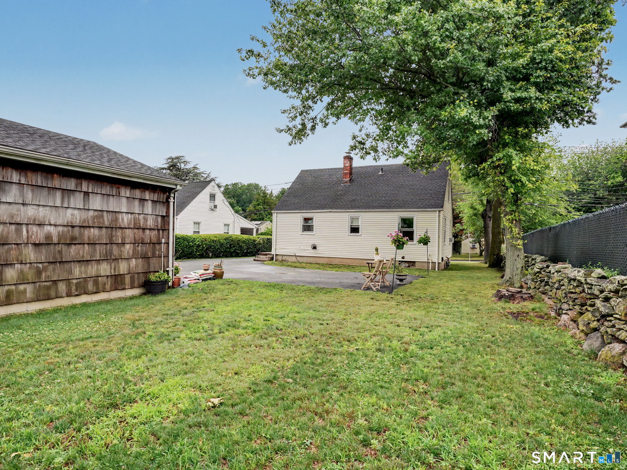 439 Stillson Road Fairfield, CT 06824 - Photo 20 of 22