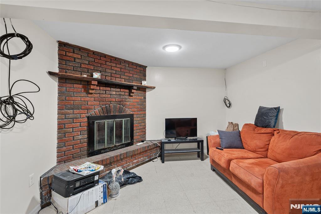 335 Court Street Elizabeth, NJ 07206 - Photo 16 of 27