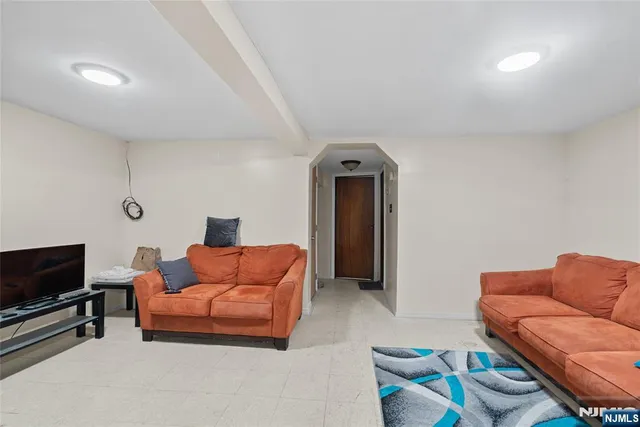 $574,777 | 335 Court Street, Elizabeth, NJ 07206