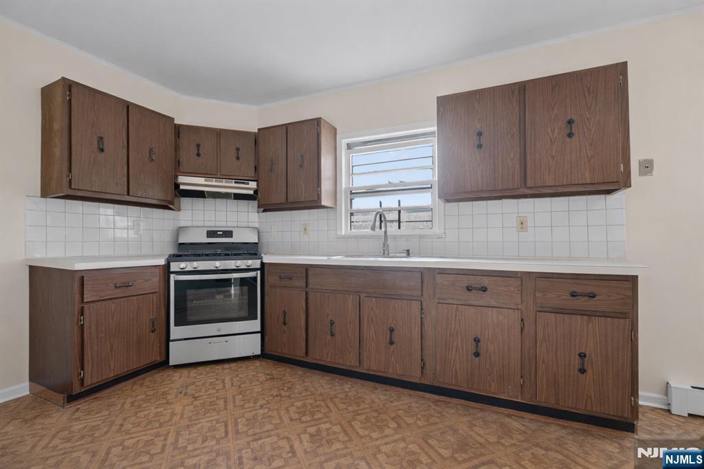 335 Court Street Elizabeth, NJ 07206 - Photo 4 of 27