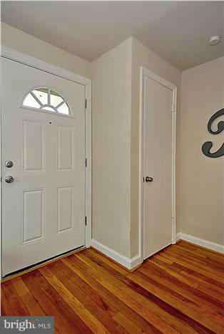 3610 Kemper Road Arlington, VA 22206 - Photo 4 of 22 Interior (General)